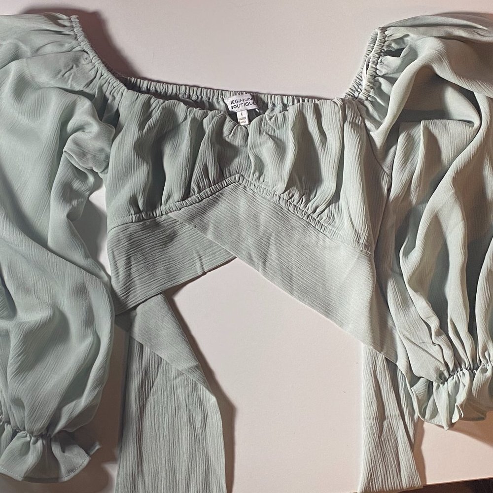 Beginning Boutique Ground Theory - Off-Shoulder Crop Top - Picture 3 of 7